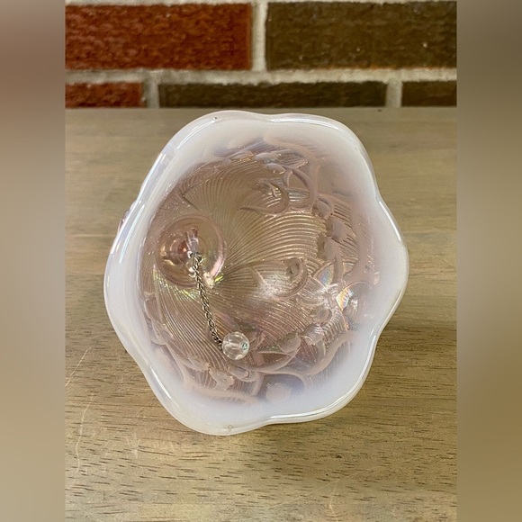 Vintage Fenton Iridescent Pink‎ Opalescent Art Glass Bell, 6 Inches - Picture 7 of 9